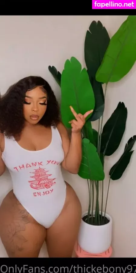 Thickebony97 OnlyFans Thumbnail #Di6atUJso0