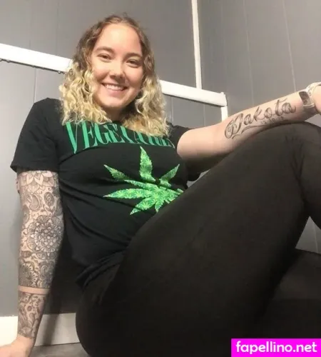 Thickerella1 OnlyFans Thumbnail #ThofPngMBn