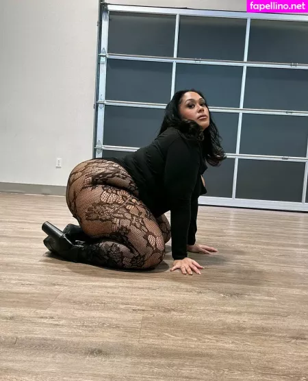 Thickfancy OnlyFans Thumbnail #OI6fzdGwCb