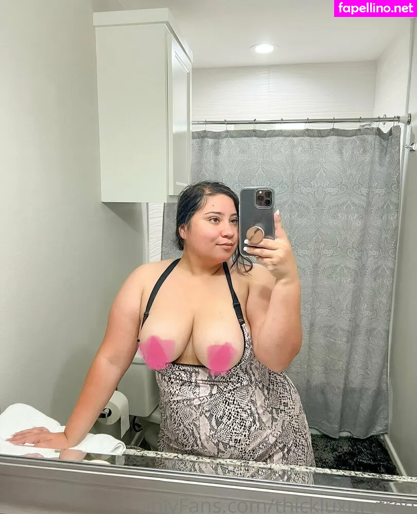 thicklux, thickluxuryfree Nude Leaked OnlyFans Photo #8S40wGvIFM