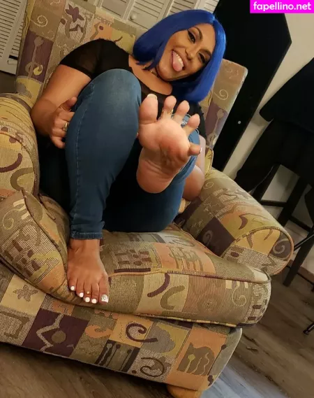 Thickprsoles OnlyFans Thumbnail #D9B6sjpVSX