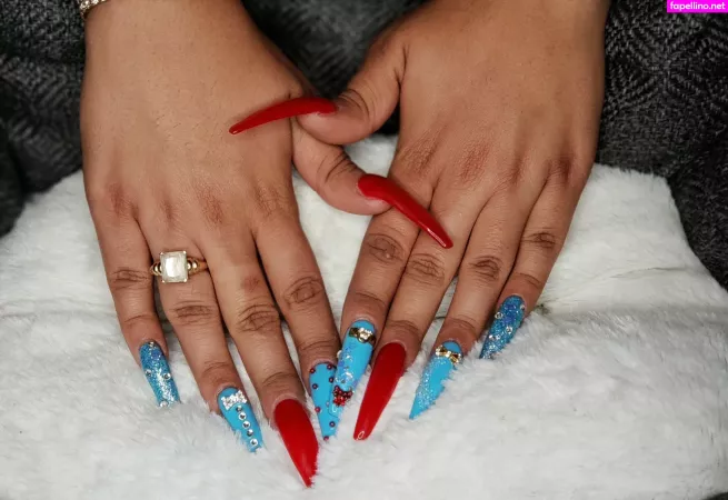 Thickprsoles OnlyFans Thumbnail #UsH4eyURv5