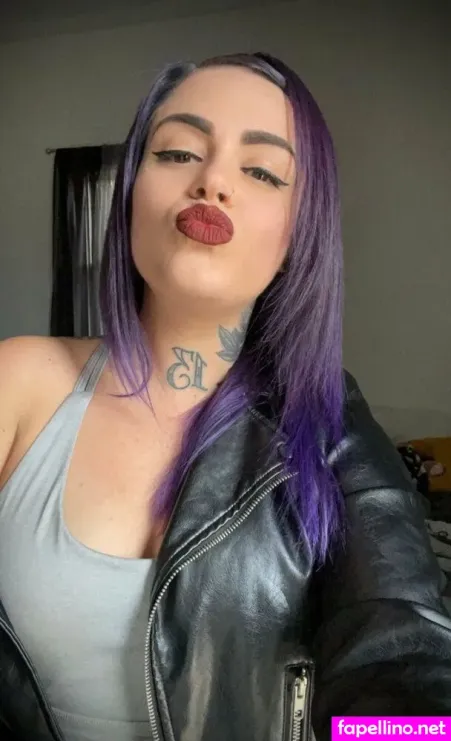 Thickthighweather OnlyFans Thumbnail #UDoO2FBzGC