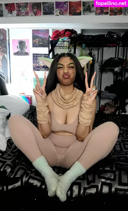 Thighlyinfluential OnlyFans Thumbnail #AkgyGa6sJj