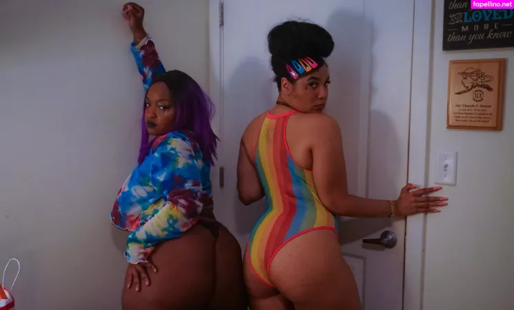 Thighlyinfluential OnlyFans Thumbnail #SyU6ymYiXM