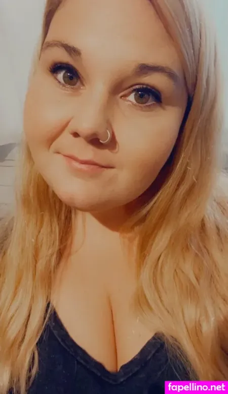 Thighsalotfree OnlyFans Thumbnail #HgXr5OCzV2
