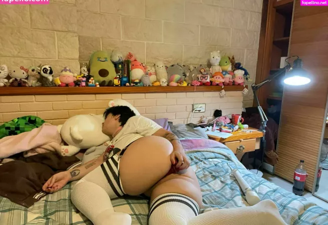 Thighsockstk OnlyFans Thumbnail #mgHWxS1cGF