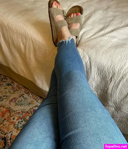 Thighsthiccc OnlyFans Thumbnail #foWLWOUyog