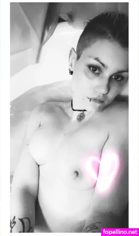 Thinbin OnlyFans Thumbnail #4CE3JhNGWE