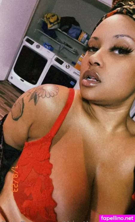 Thirsttrapqueeen OnlyFans Thumbnail #zAyEJFGYzE