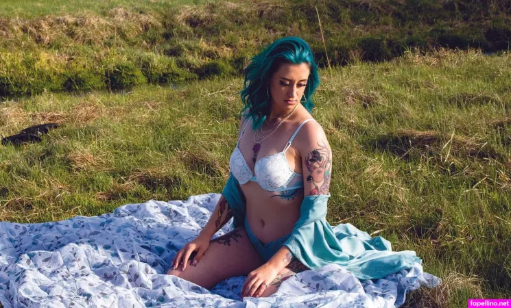 This Is Ariel Shayne OnlyFans Thumbnail #w9BXRLHAqa