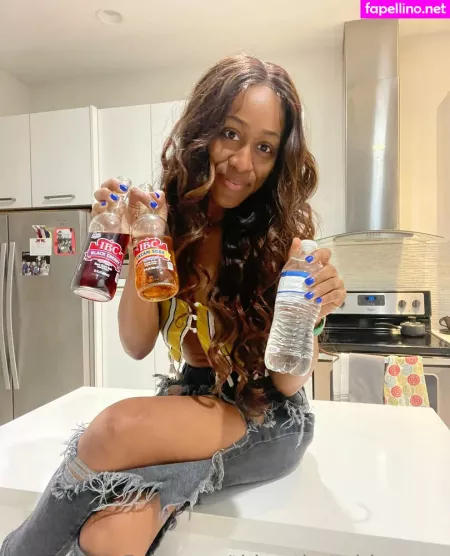 Thisorthatwithsunny OnlyFans Thumbnail #34J2a5Q8ZW