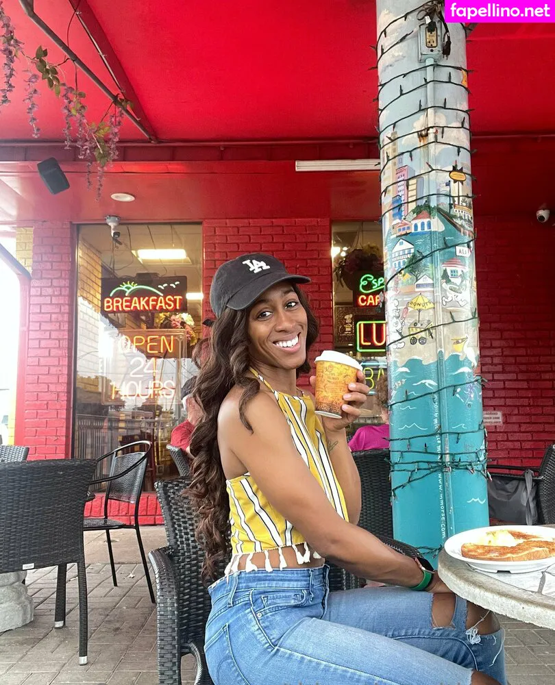 Sunny, thisorthatwithsunny Nude Leaked OnlyFans Photo #VUmOSb6sQd