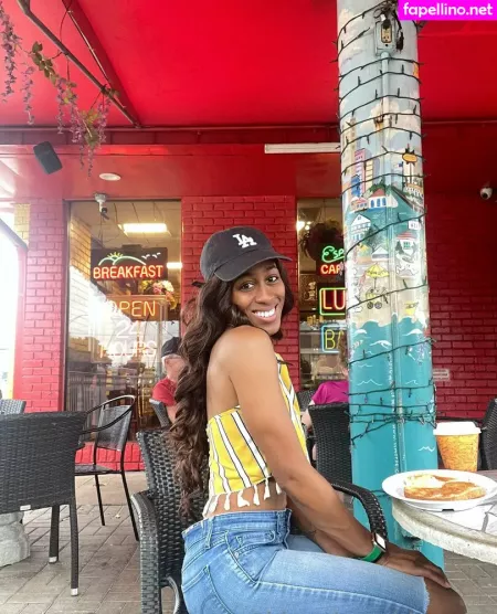 Thisorthatwithsunny OnlyFans Thumbnail #VeG5KjpA73