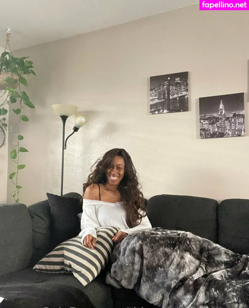 Sunny, thisorthatwithsunny Nude Leaked OnlyFans Photo #daWwY7gc7F