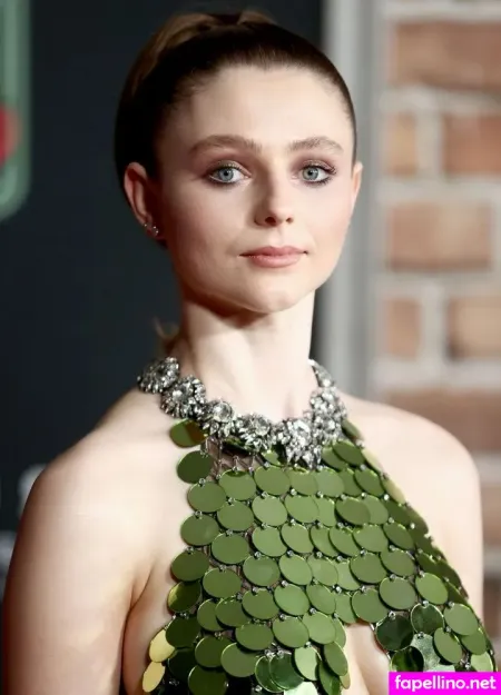 Thomasin Mckenzie OnlyFans Thumbnail #7a1F0HJGky