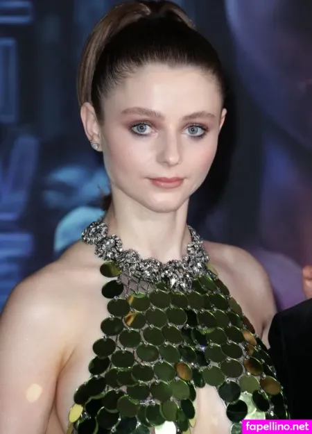 Thomasin Mckenzie OnlyFans Thumbnail #A8aNCYOWVr