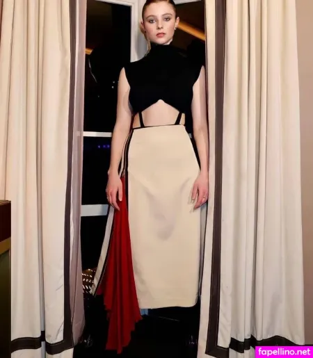 Thomasin Mckenzie OnlyFans Thumbnail #bpcMUoVgj3