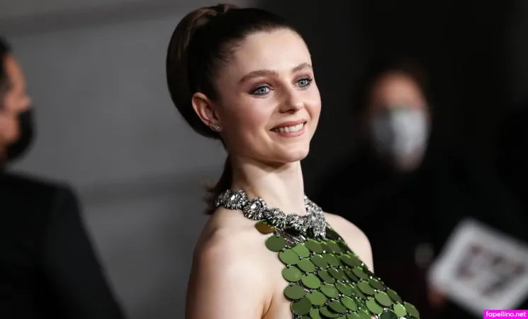 Thomasin Mckenzie Main Profile Photo