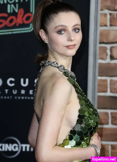 Thomasin Mckenzie OnlyFans Thumbnail #fJQ8IyTwC8