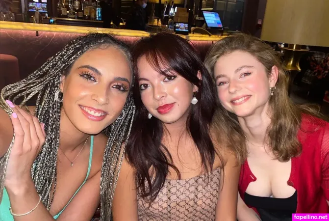 Thomasin Mckenzie OnlyFans Thumbnail #umqRyLCfzK