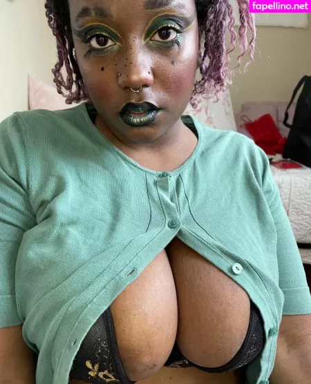 Thothead OnlyFans Thumbnail #knjaefaa1i