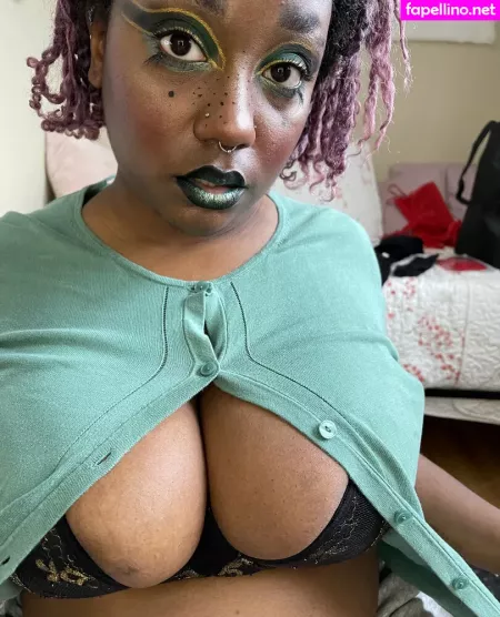 Thothead OnlyFans Thumbnail #mMog4LWoUf