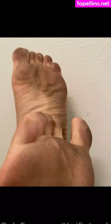 Thriftstorebirks OnlyFans Thumbnail #CFWX5eHt3d