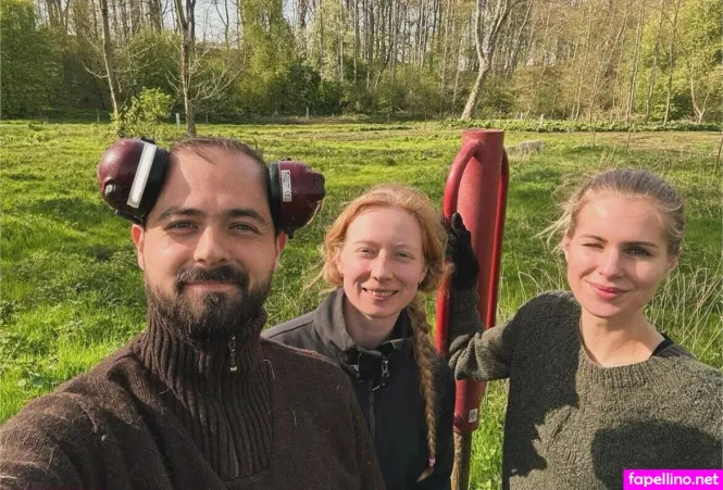 Throuple Dk OnlyFans Thumbnail #pLJsVQF2Dt