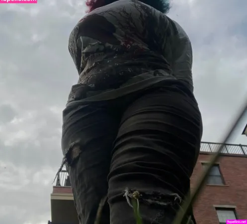 Throwaws22 OnlyFans Thumbnail #17Axpq9HmH