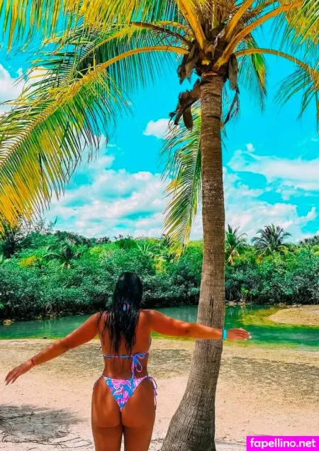 Throwsumchlo OnlyFans Thumbnail #kXG3RbWXY4