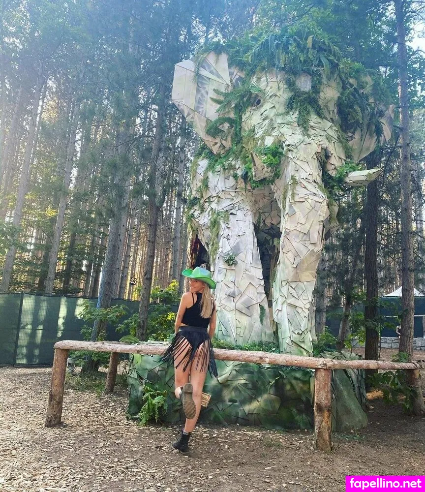 thtblondeb1tch, thtblondegerrl Nude Leaked OnlyFans Photo #zbFO4RfRoj