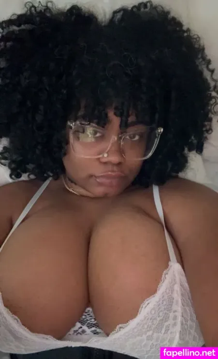 Thtguhrld OnlyFans Thumbnail #JbYEmm0snB