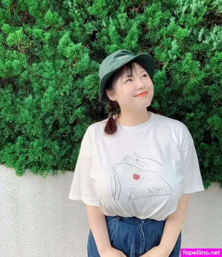 Thu Trang Vo OnlyFans Thumbnail #r2CgJSGaTC