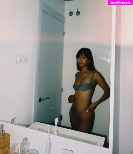 Thuvnn OnlyFans Thumbnail #8TGnGf35Kx