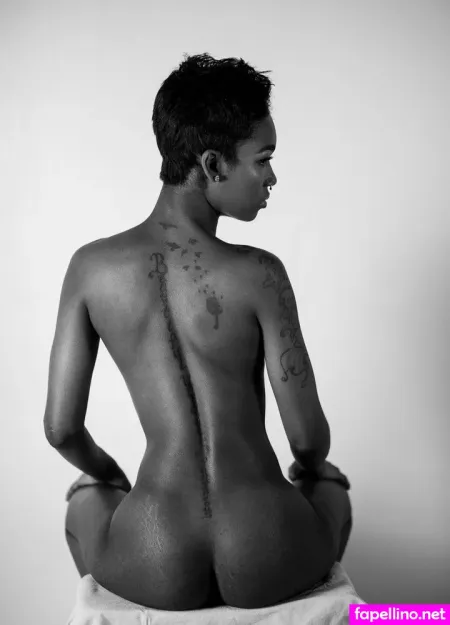 Tia Reid OnlyFans Thumbnail #s2et0lr7bW