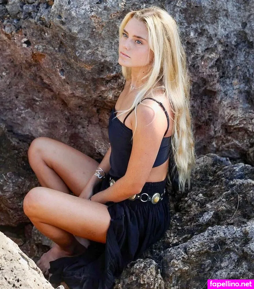 _tiarista Nude Leaked OnlyFans Photo #174hjtv43U