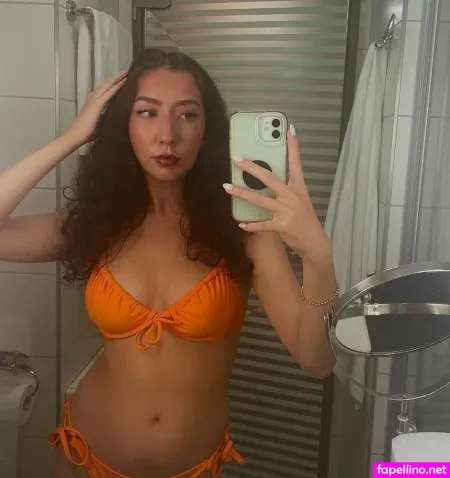 Tia Wilkins OnlyFans Thumbnail #0OGEdtSTnv