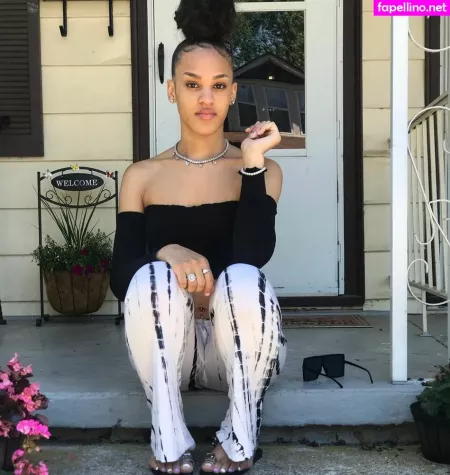 Tiahnie Main Profile Photo