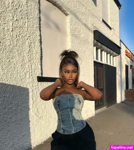 Tianalaboor OnlyFans Thumbnail #1BiVxnrjWX