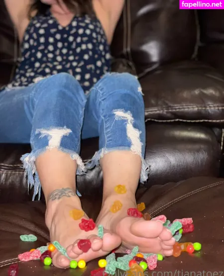 Tianataylortoes OnlyFans Thumbnail #nhpXQ7JBF9