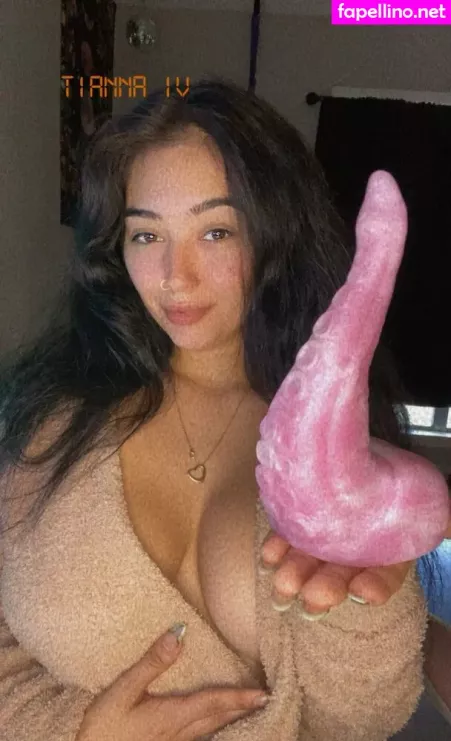Tiannaivy OnlyFans Thumbnail #CmbqjzKBwz