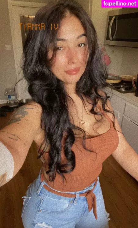 Tiannaivy OnlyFans Thumbnail #CnmQ7dCltY