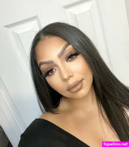 Tiarah Townsend OnlyFans Thumbnail #YLVKaQ8iB3