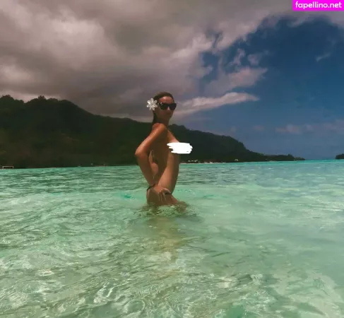 Tiare Simonis Lydia Simonis OnlyFans Thumbnail #FSzvBNzEcz