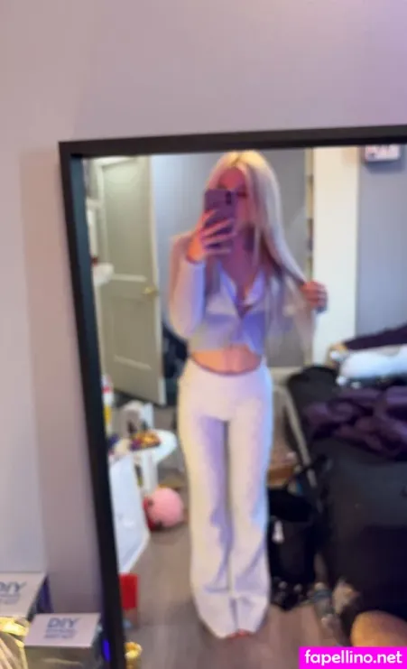 Tiarickie OnlyFans Thumbnail #NtX6YjchIA