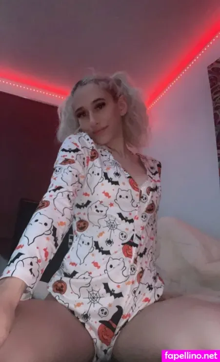 Tiarickie OnlyFans Thumbnail #tbiLOwq9fs