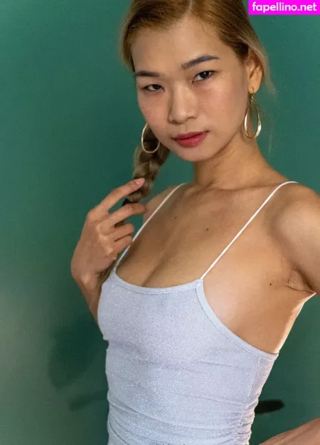 Tickypose OnlyFans Thumbnail #eQKBmfrBX6