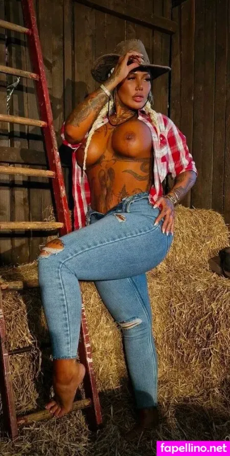 Tiffany Lee Rae OnlyFans Thumbnail #EBb8YTbrPi