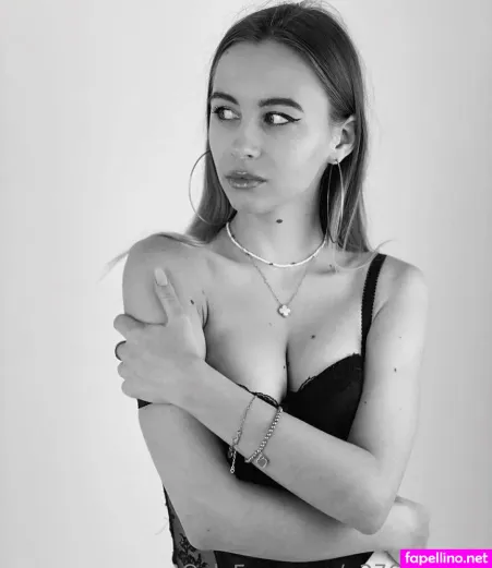 Tiffany Leee OnlyFans Thumbnail #hEZ6EXOxyi
